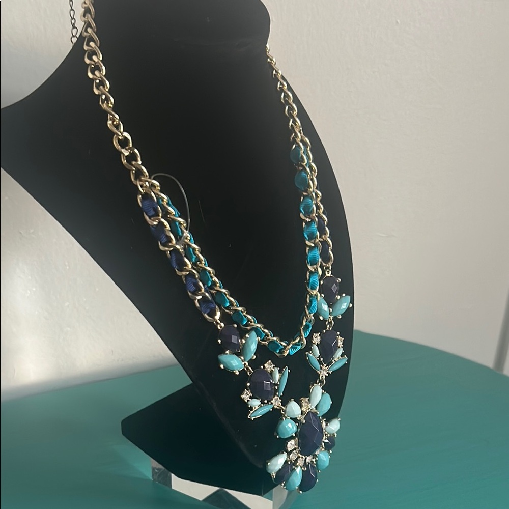 Multicolored Blue Rhinestone Gold Chain Ribbon Layered Statement Necklace Set - Picture 4 of 6